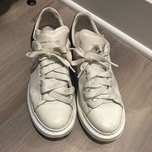 Alexander McQueen Cream Lace-Up Sneakers